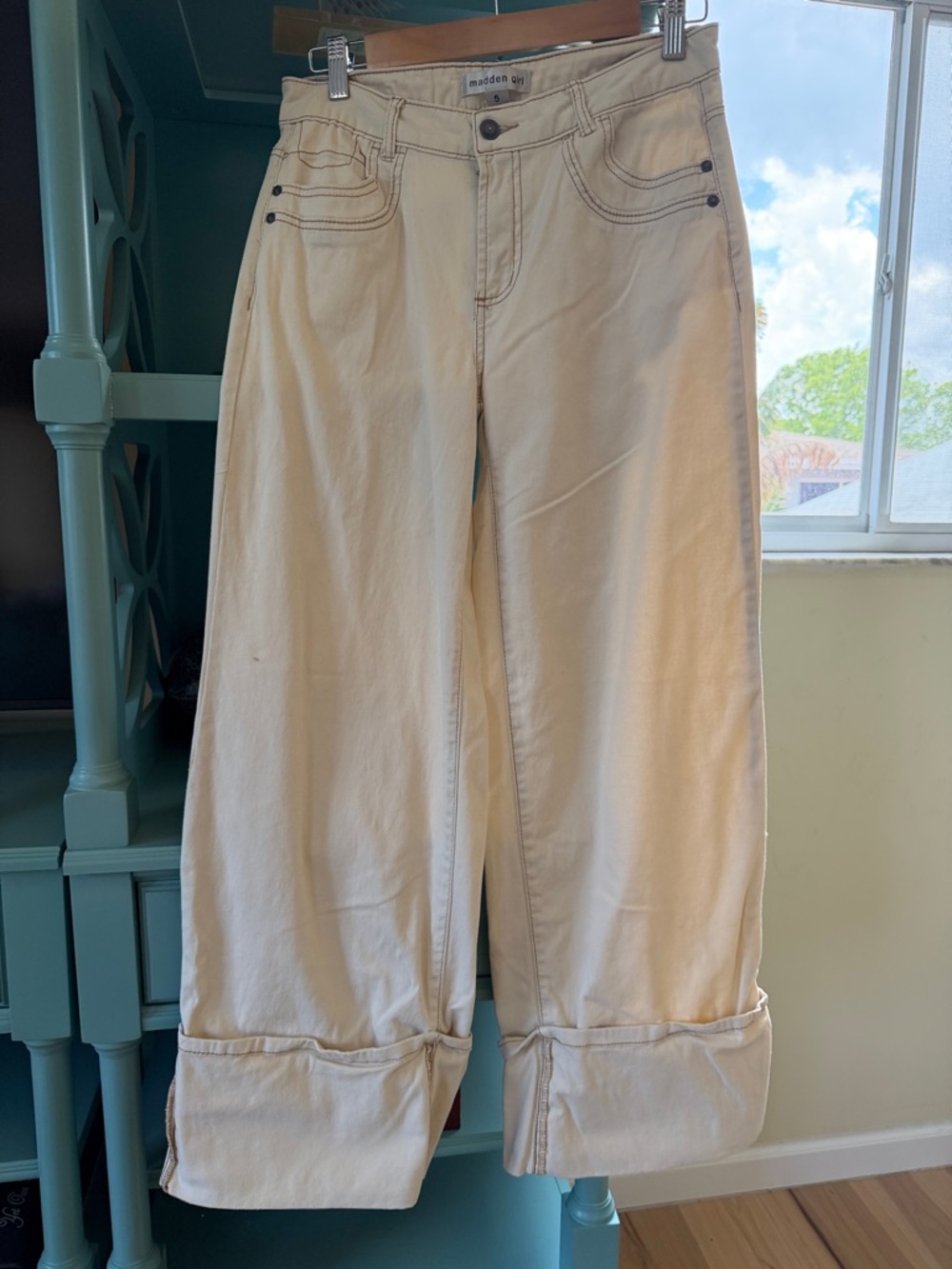 Madden Girl Cream Wide-Leg Cuffed Flare Jeans